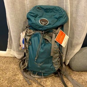 Women’s Osprey Sirrus 36L backpack